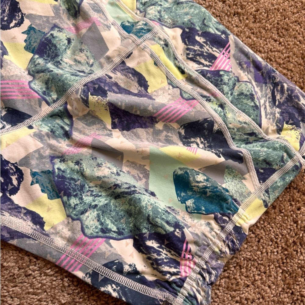 #victoriasecret workout shorties - Picture 3 of 4